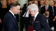 Poľský prezident odvolal ministrov, ktorí viedli ostré spory s Bruselom