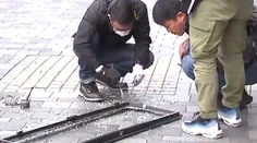 Zo 16. poschodia hotela vypadlo okno. Zabilo čínsku turistku (†24)
