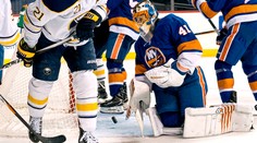 VIDEO: Chárov Boston jasne zdolal Ottawu, Halák v bránke Islanders tiež víťazne