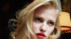 Toto je realita! Nahá supermodelka po pôrode a bez retuše
