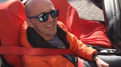 Vladov zrak sa každým dňom zhoršuje. Rozhodol sa už ďalej nečakať a splnil si sen