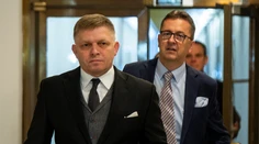 Sudcom ústavného súdu chce byť aj expremiér Fico