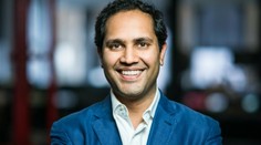 Najhorší darček pred Vianocami: Riaditeľ cez videohovor prepustil 900 zamestnancov