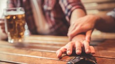 Opitých vodičov na cestách pribúda. Ak sa dostatočne nepotrestajú, majú tendenciu jazdu v opitosti opakovať