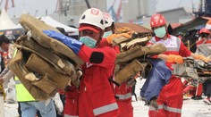 Potápači lokalizovali trup zrúteného indonézskeho lietadla