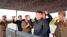 Kim Čong-un a jeho radosť po poslednej raketovej skúške. Oznámil plány do budúcnosti