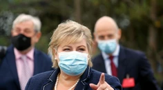 Nórska premiérka to prehnala s oslavami narodenín. Porušila nariadenia a dostala pokutu