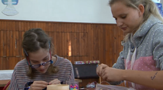 Zvládli by chodiť do normálnej školy, pre nedostatok asistentov to tieto deti nedokážu