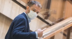 Matovič už nechce počúvať výhovorky, otvorenie škôl zabezpečí sám. Aj bez krízového štábu