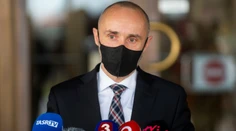 Odídenec zo Za ľudí Tomáš Valášek komunikuje o svojej budúcnosti s PS, Spolu, ale aj s Vallom
