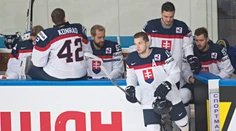 Proti Kanade aj s dvomi mužmi, ktorí neboli fit