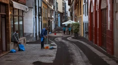 Tisíce ľudí na ostrove La Palma sú v lockdowne pre sopečnú aktivitu