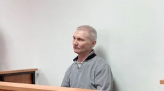 Ruského otca, ktorého odsúdili za obrázok dcéry, zadržali v Minsku