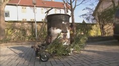 Hororový koniec festivalu bosoriek. Mladá žena sa takmer uvarila v kotle