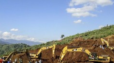 Pri zosuvoch pôdy v Mjanmarsku zahynulo najmenej 12 ľudí