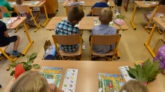 Prípad Marca pokračuje: Zrejme je vo Švajčiarsku, kde ho mama zapísala do školy