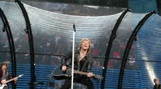 Som s tým zmierený. Legendárny spevák priznal, že problémy s hlasivkami mu môžu ukončiť kariéru