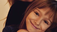 Krásna fotka Dary s dcérou. Z Loly je už veľká slečna
