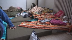 Po požiari bytovky v Žiline bývajú tri rodiny v telocvični. Mesto zvažuje viacero variantov riešení