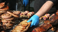 Ak nechcete dostať salmonelu na grilovačke, dodržte jedno pravidlo