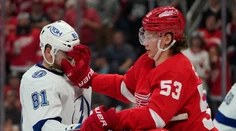 VIDEO: Tampa v prestrelke zdolala Detroit, Černák k výhre prispel asistenciou