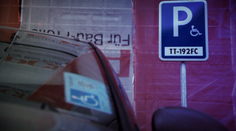 Zablokoval auto pre postihnuté dieťa. Ani po výzve nepreparkoval