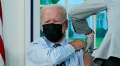 Prezident Biden dostal tretiu dávku vakcíny proti COVID-19