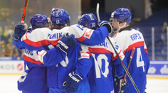 Senzácia je na svete! Slováci do 18 rokov zdolali na MS Čechov a budú hrať o medaily