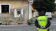 V Borskom Mikuláši odpálili bankomat a vzali ho so sebou