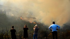 Lesný požiar na gréckom Peloponéze má dve obete