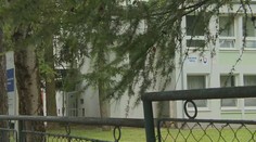 Dráma v Piešťanoch. Učiteľka opísala, ako štvrták na svojho spolužiaka vytiahol nôž