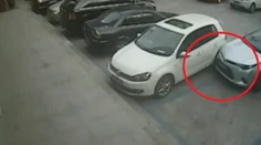 Je toto najhorší vodič na svete? Trapas z Číny zachytila kamera