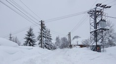 Elektrikári postupne odstraňujú poruchy. Bez energie je však stále viac ako 13-tisíc odberných miest