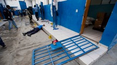 Krvavý útek z väzenia na Haiti. Vyše sto trestancov na úteku