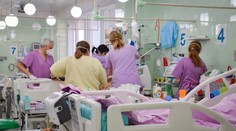 Zdravotníci pracujúci na covid oddeleniach dostanú príplatok. Očakávať ho môžu vo februárovej výplate