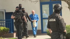 Súd zrušil šéfovi sýkorovcov Robertovi Lališovi doživotný trest. Na slobodu ho však nepustil