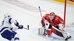 Frajer na záver: Brankár Floridy predviedol neskutočný zákrok. Zakončujúci hráč ostal nemilo prekvapený