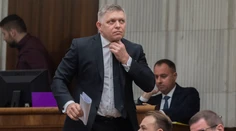 O predčasných voľbách poslanci nerokovali, schôdzu sa pokúsia otvoriť v piatok