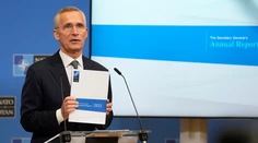 Generálny sekretár NATO vyzval členské krajiny, aby poskytli Ukrajine viac munície