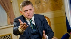 Fico: Aj ja by som mohol napríklad povedať, že v SaS majú príliš veľa koksu