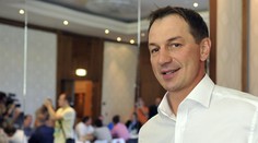 Emotívny okamih, hovorí naša hokejová legenda na významnú poctu