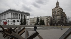 OBRAZOM: Rusi sa neustále snažia dobiť Kyjev, takto sa hlavné mesto pripravuje na ich príchod