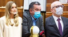 ANKETA: Zákaz vychádzania sa posúva. Ako využijú politici hodinu voľného pohybu navyše?