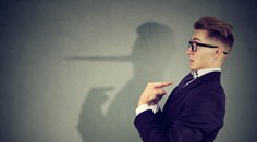 Vedci skúmali, ako funguje mozog pri klamaní. Prišli s účinným návodom, ako odhaliť klamára