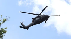 Nad Slovenským krasom prelietava bez povolenia vrtuľník Black Hawk