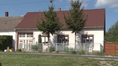 Pohádal sa so sestrou, udrel ju kladivom do hlavy. Dôvod roztržky je zarážajúci