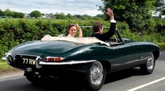 Pippu Middleton odfotili po svadbe na letisku. To musel byť poriadny žúr