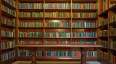 Čitateľ vrátil požičanú knihu po 39 rokoch. Pokuta za omeškanie bola obrovská