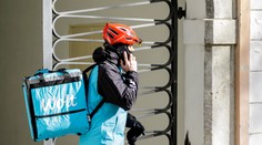 Peňaženky nám prevetrá zdražovanie ďalšej služby. Dotkne sa tých, ktorí nechodia do obchodov