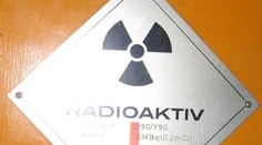 Stav najvyššej pohotovosti v Kazachstane. Hľadajú kontajner s rádioaktívnou látkou